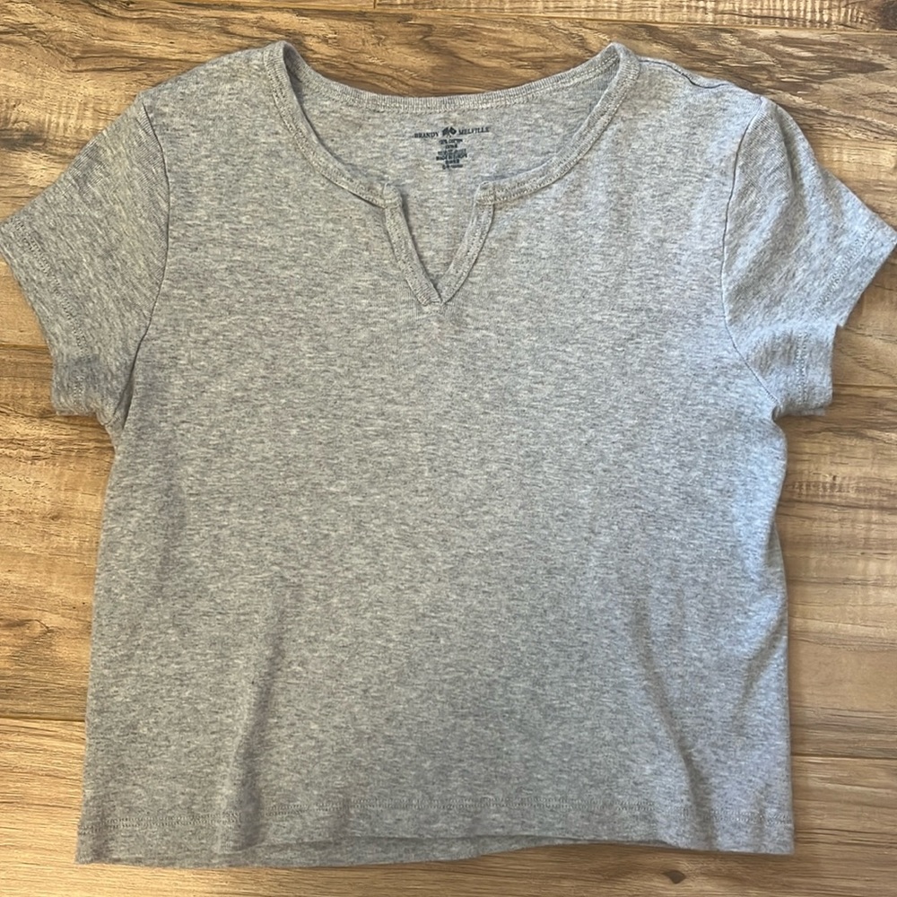 Brandy Melville grey top
